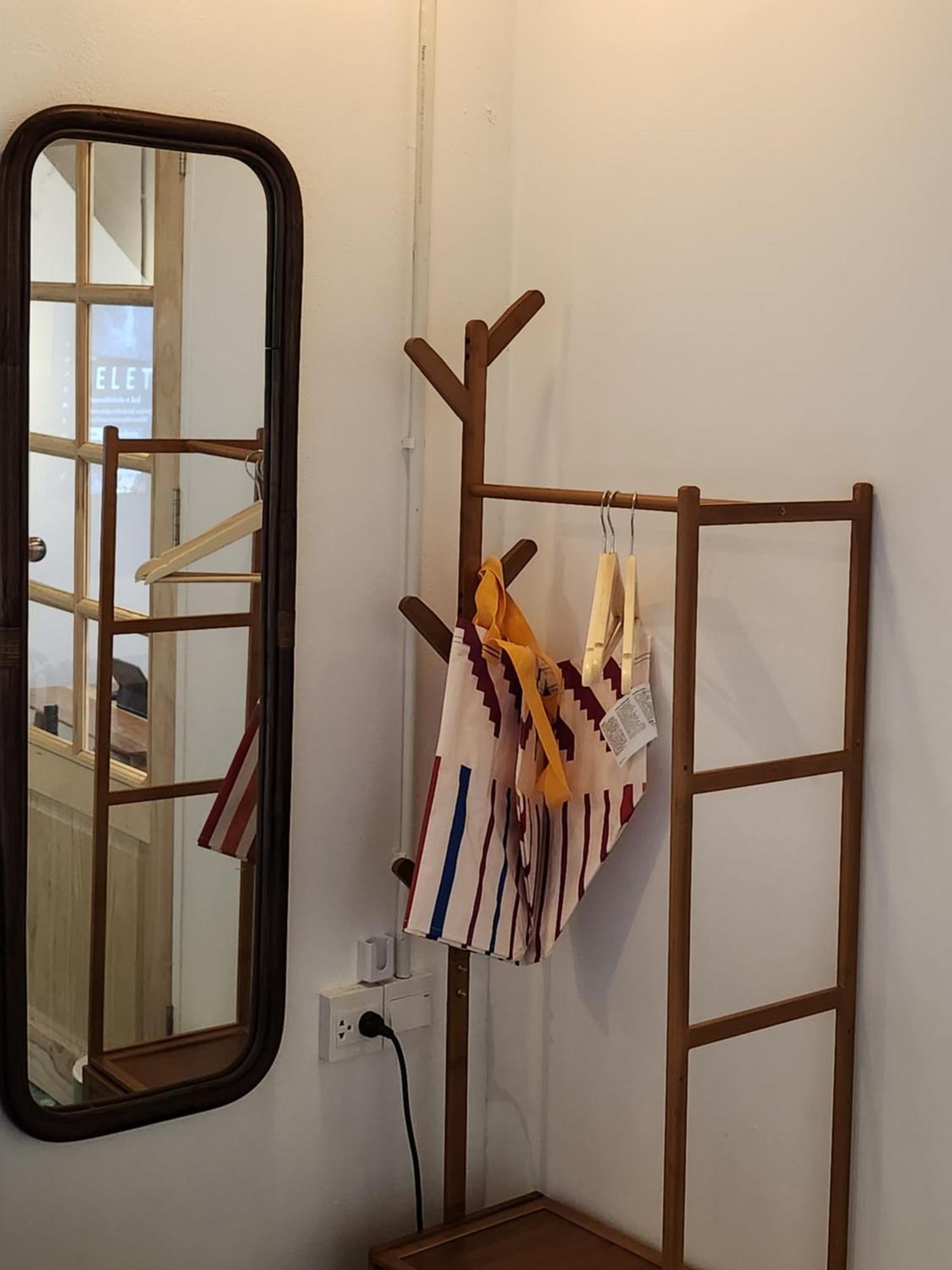 بيت شباب The Ordinary 8 سوراثاني المظهر الخارجي الصورة